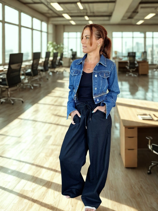 Veste en Jean Femme “Évasion Chic” – Courte & Manches Évasées