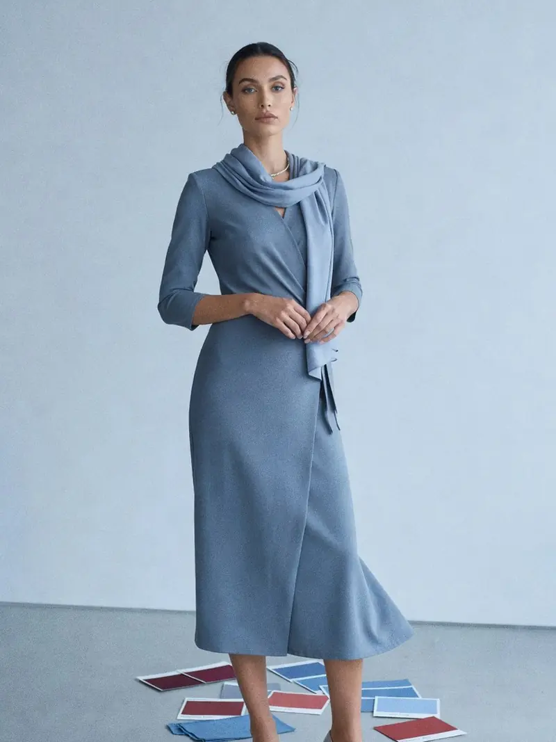 Colorimétrie été froid : porter le bordeaux et le terracotta 2026 : look 20