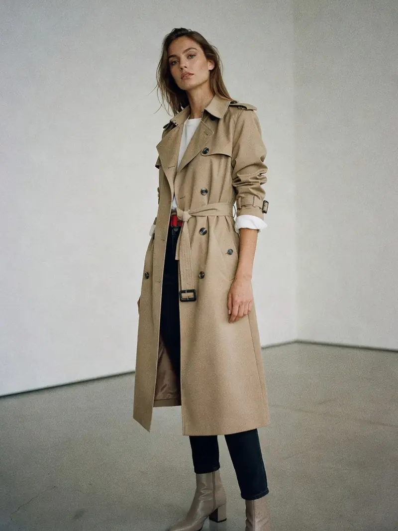 Comment porter un trench femme : ce que révèlent ses détails militaires : look 8