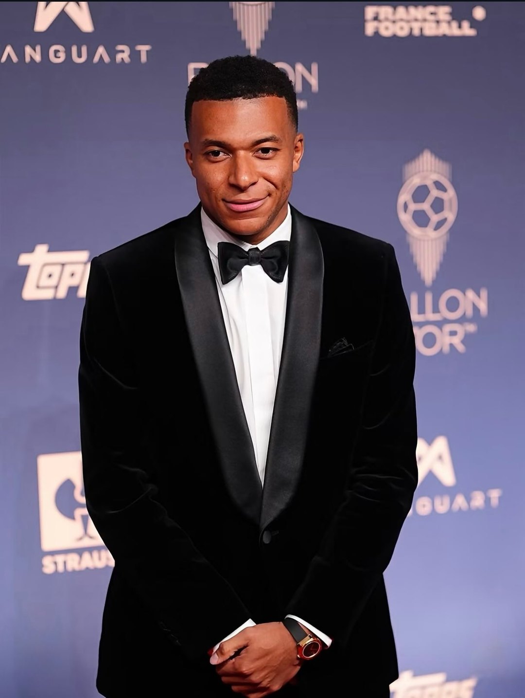 Publication de Kylian Mbappé sur Instagram : Kylian Mbappé, look Ballon d'Or 2026