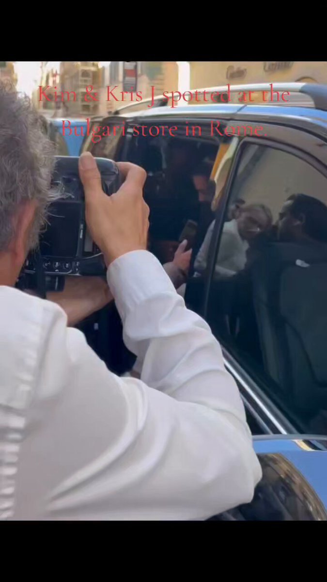 Publication de Kimilton daily sur X : Kim Kardashian, Robe blanche plongeante à Rome : le look jour glamour de Kim Kardashian