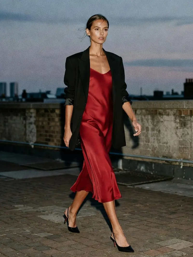 À la London Fashion Week, la mini-robe Simone Rocha domine le street style : look 4