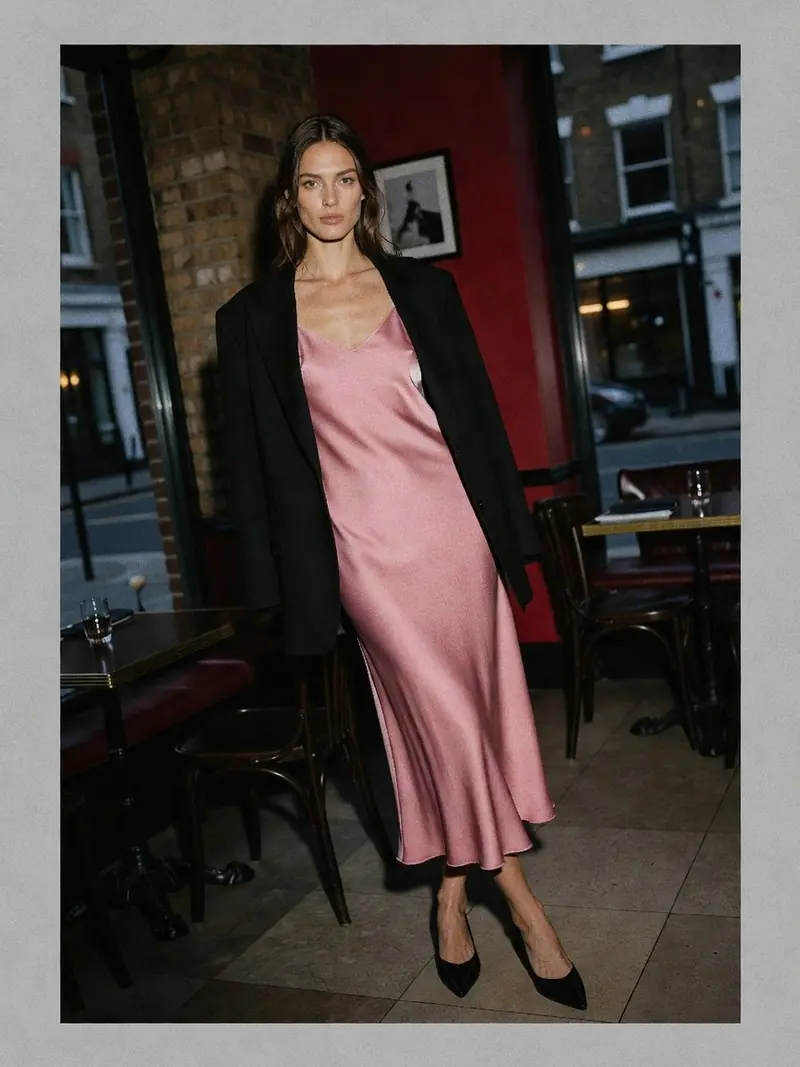 À la London Fashion Week, la mini-robe Simone Rocha domine le street style : look 6