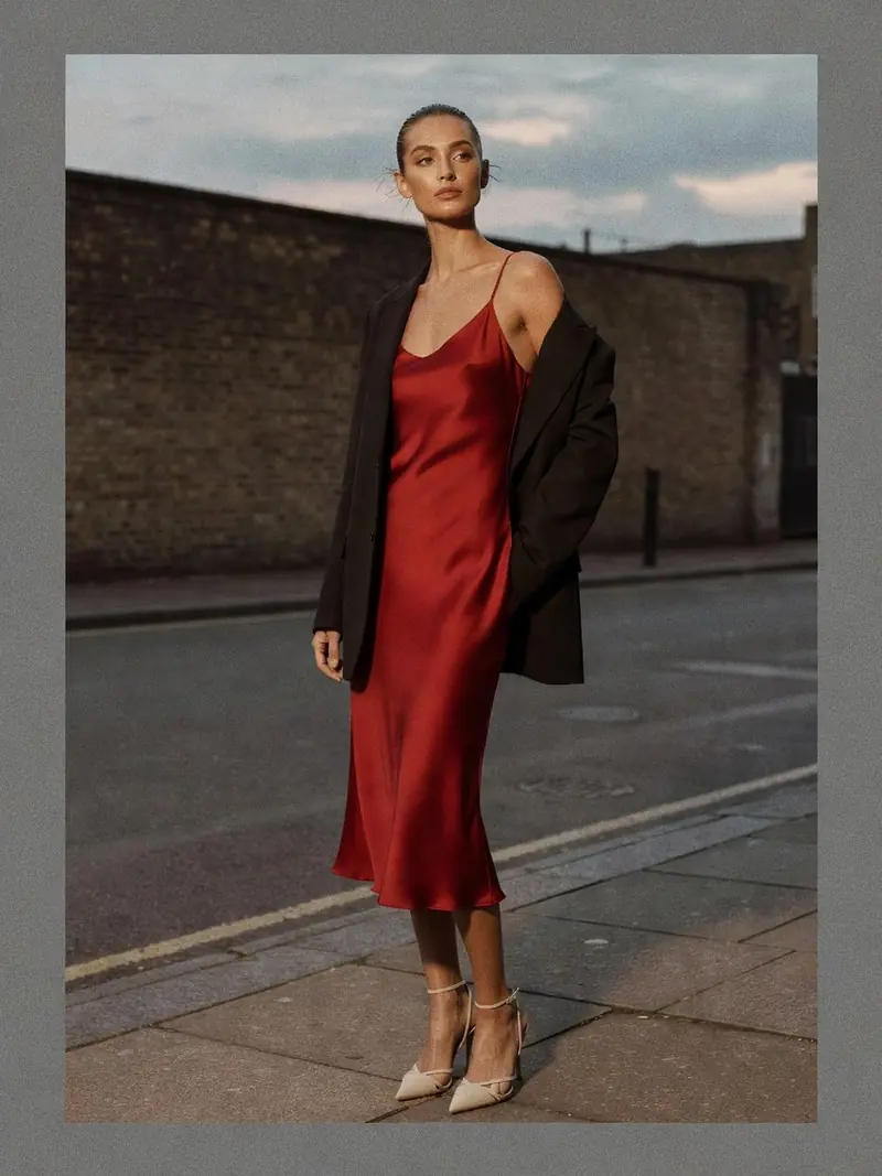À la London Fashion Week, la mini-robe Simone Rocha domine le street style : look 7